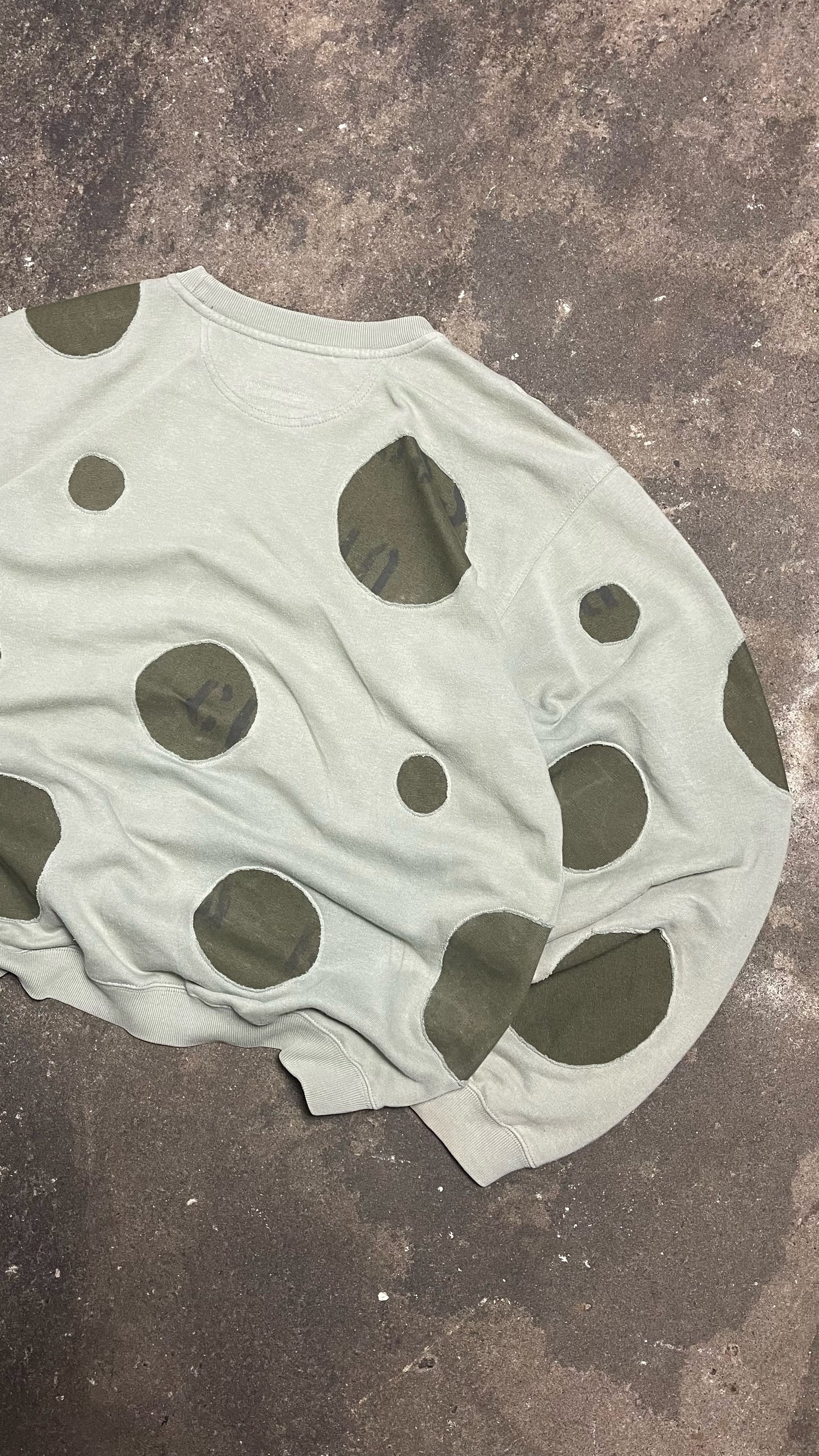 VINTAGE 00´S UPCYCLED NIKE SWEATSHIRT