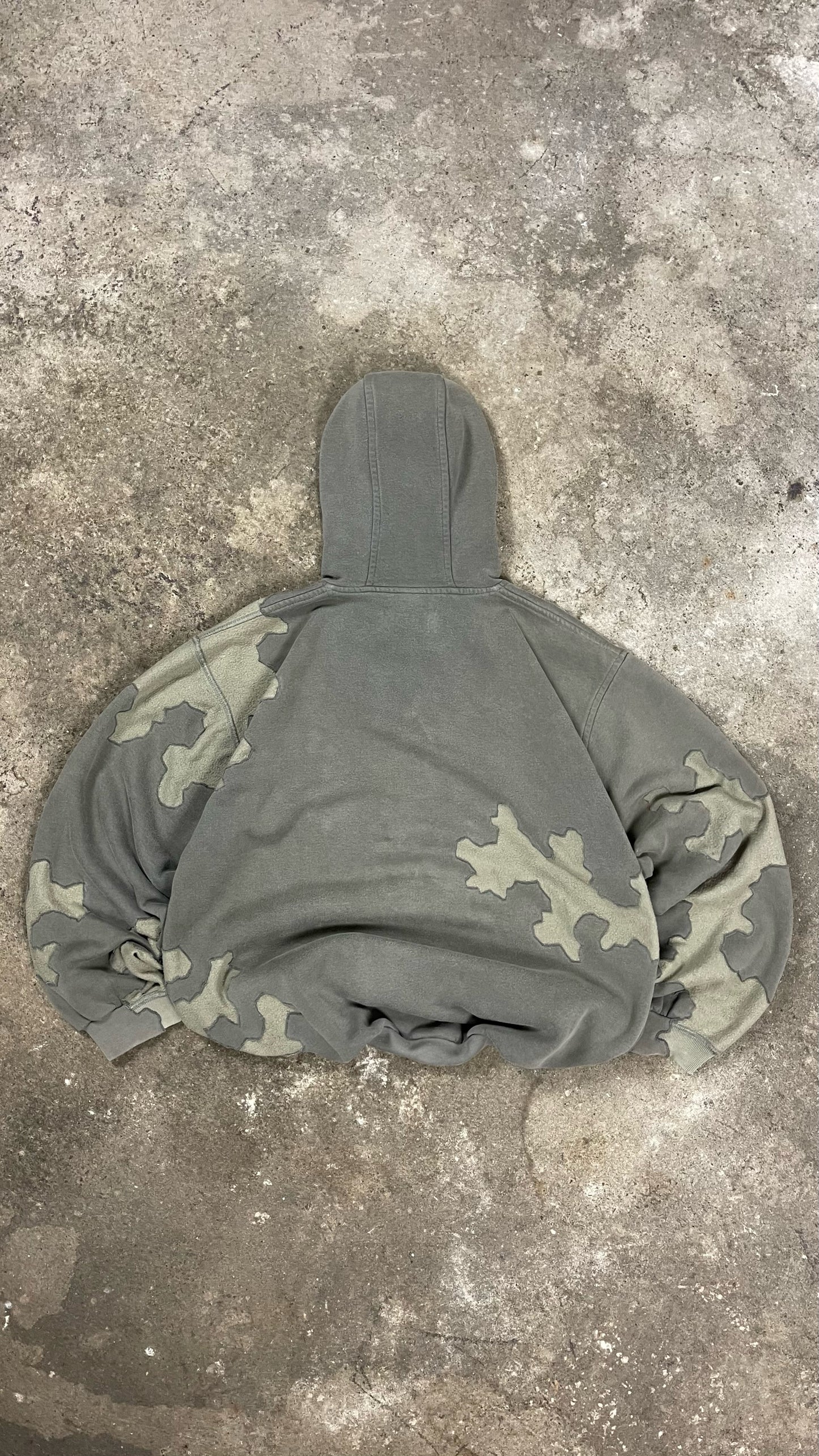 UPCYCLED 2000S VINTAGE NIKE SWEATSHIRT - ART CONTROLS US