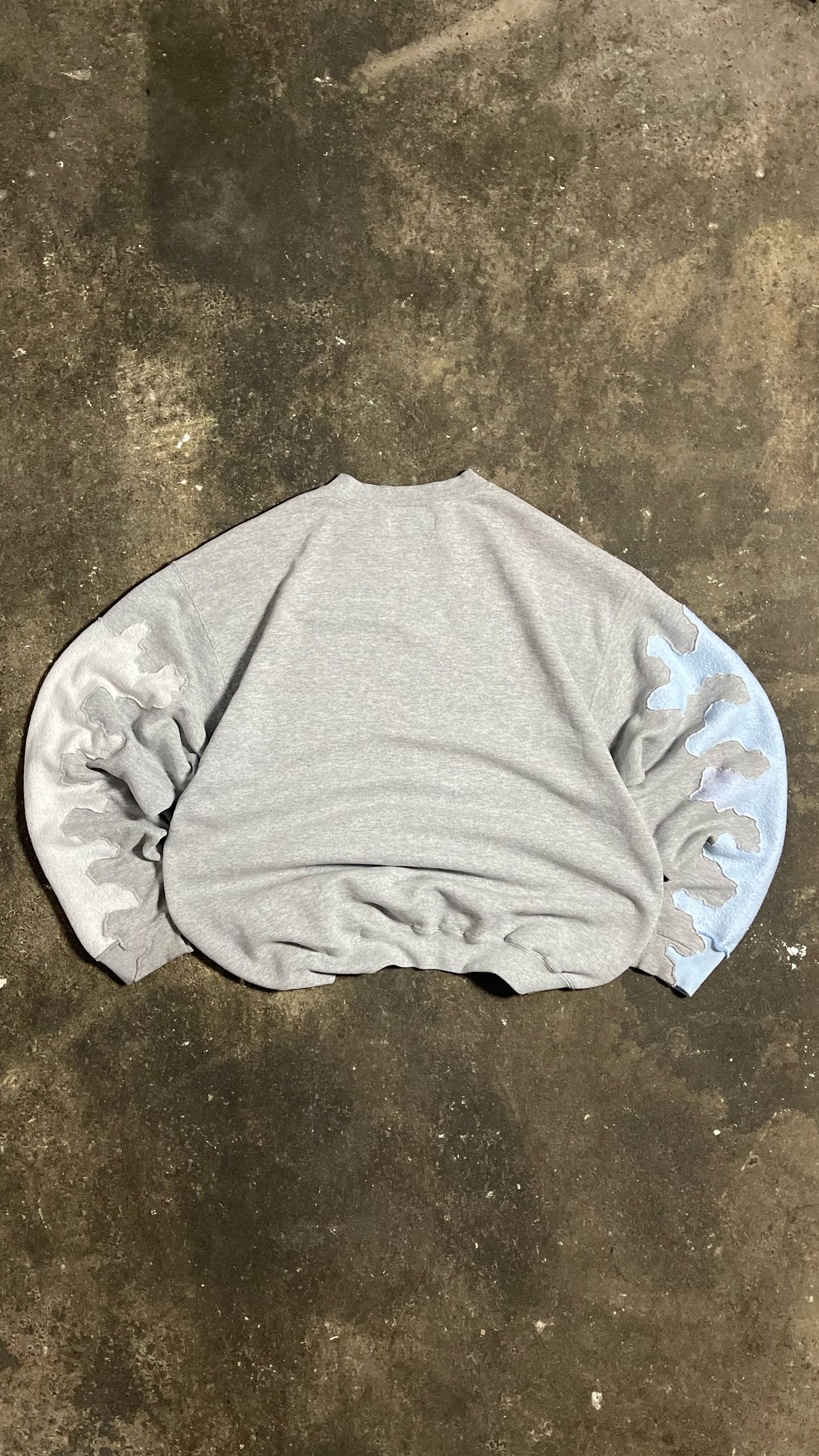 UPCYCLED 1990S VINTAGE NIKE SWEATSHIRT