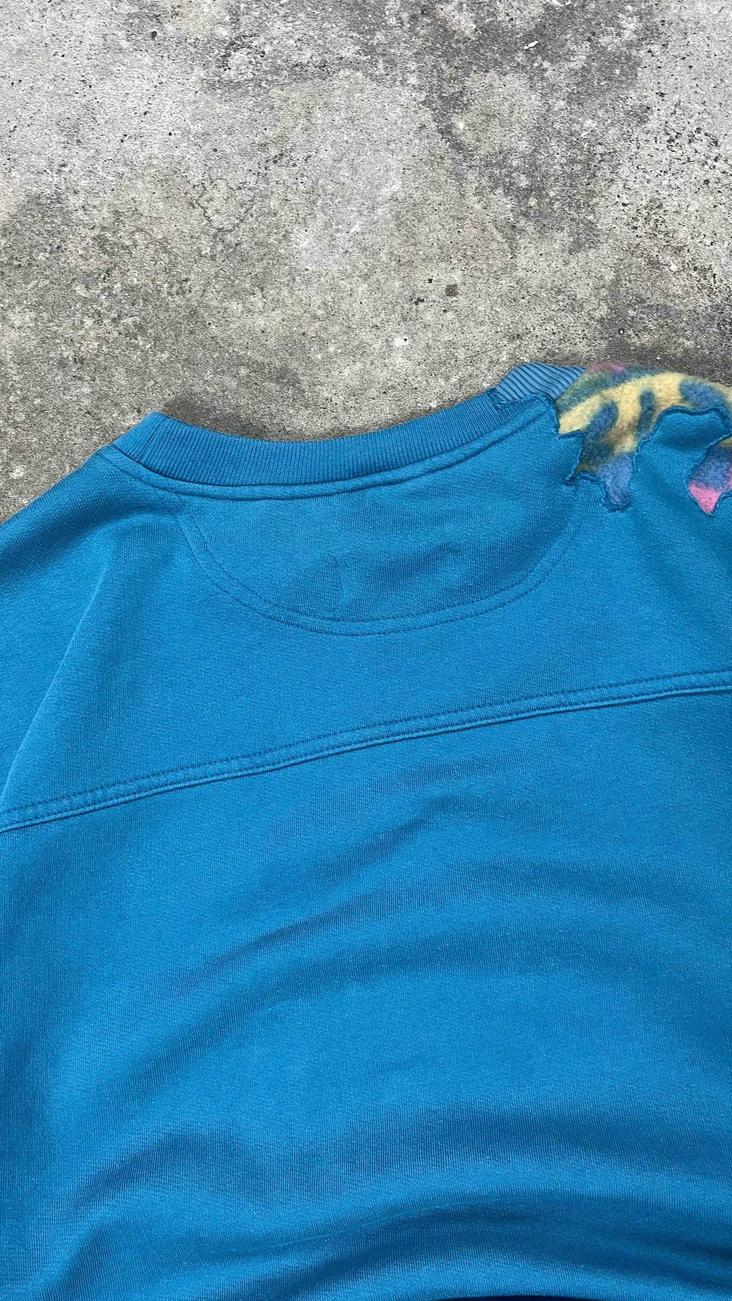 UPCYCLED 2000S VINTAGE NIKE SWEATSHIRT - ART CONTROLS US
