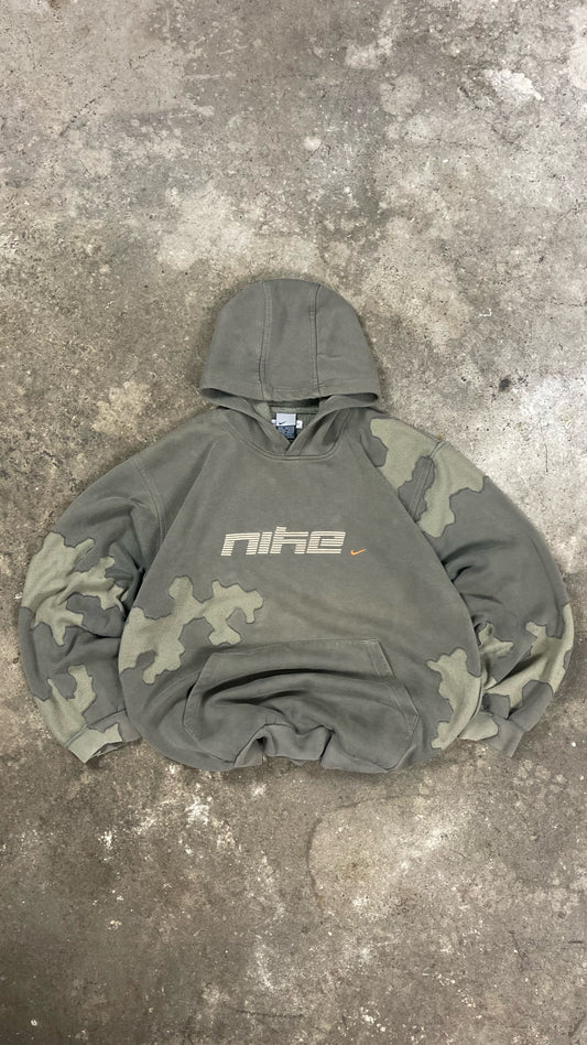 UPCYCLED 2000S VINTAGE NIKE SWEATSHIRT - ART CONTROLS US